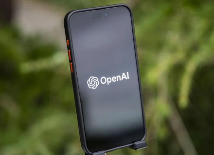 重磅！OpenAI与苹果合作，将ChatGPT集成在iOS 18中